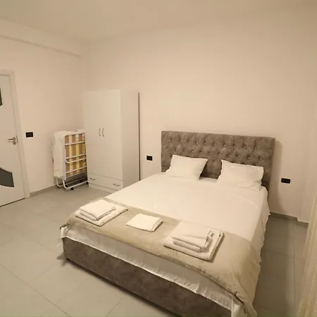 Casa Del Sol Pensión Pogradec